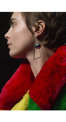 Details Burberry Spring 2018 Ready-to-Wear Burberry Spring весна лето 2018 коллекция неделя моды в Лондане LFW Mainstyles